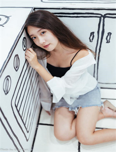 《嗯 啊穿着半透明校服hsav》