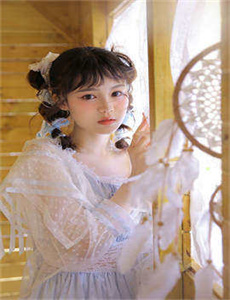 《美女草逼》