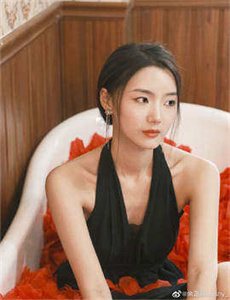 《qixiongzhengba》