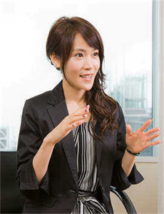 《成年女人喷潮视频免费观看》